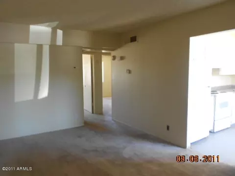 430 W Desert Dr, Phoenix, AZ 85041 photo 3