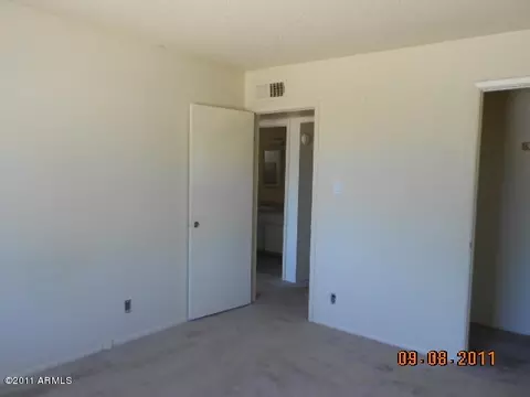 430 W Desert Dr, Phoenix, AZ 85041 photo 7