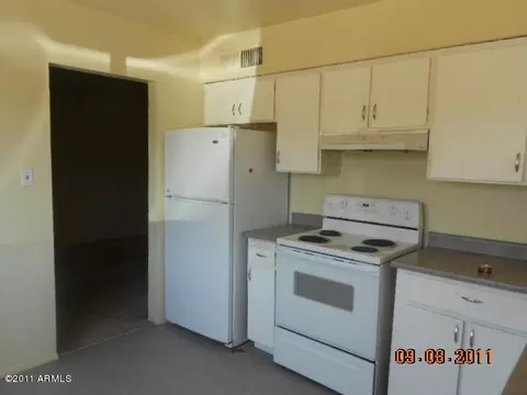 430 W Desert Dr, Phoenix, AZ 85041 photo 11