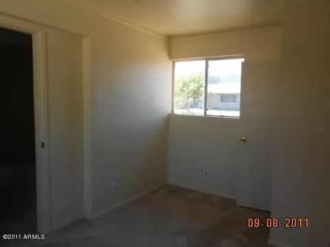 430 W Desert Dr, Phoenix, AZ 85041 photo 5