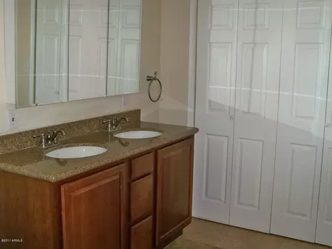 382 E Weldon Ave, Phoenix, AZ 85012 photo 9