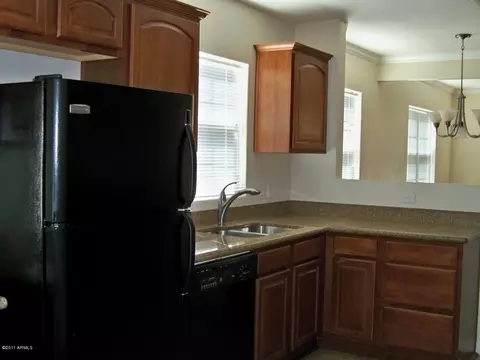 382 E Weldon Ave, Phoenix, AZ 85012 photo 4