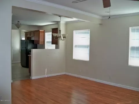 382 E Weldon Ave, Phoenix, AZ 85012 photo 3