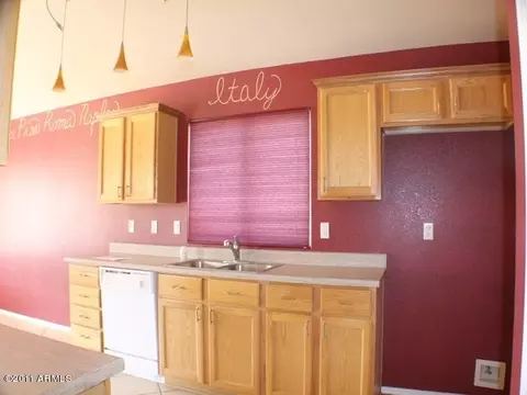 2253 E Amber Ln, Gilbert, AZ 85296 photo 5