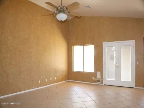 2253 E Amber Ln, Gilbert, AZ 85296 photo 8