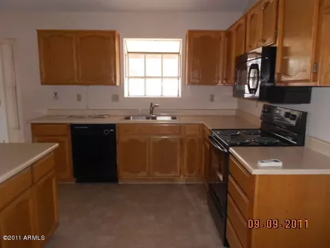 471 E San Remo Ave, Gilbert, AZ 85234 photo 3