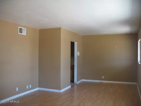 2033 Earll Dr, Phoenix, AZ 85016 photo 4