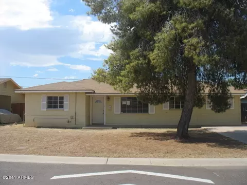 2033 Earll Dr, Phoenix, AZ 85016 photo 3