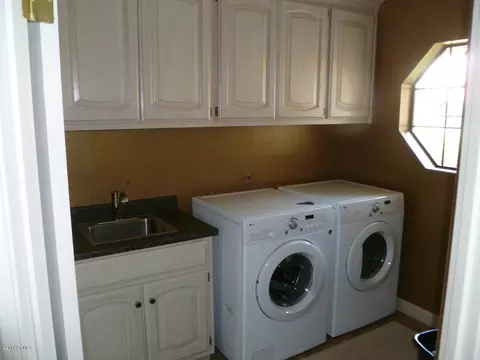3860 E Flossmoor Ave, Mesa, AZ 85206 photo 8