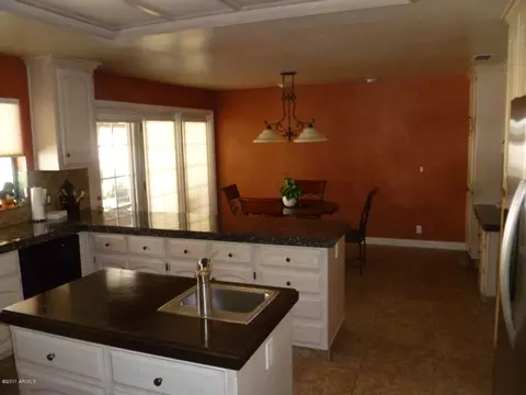 3860 E Flossmoor Ave, Mesa, AZ 85206 photo 4