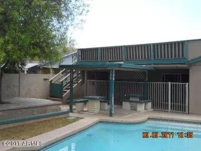 402 E Julie Dr, Tempe, AZ 85283 photo 3