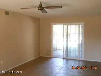 402 E Julie Dr, Tempe, AZ 85283 photo 8