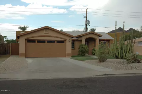 1228 E Winter Dr, Phoenix, AZ 85020 photo 1