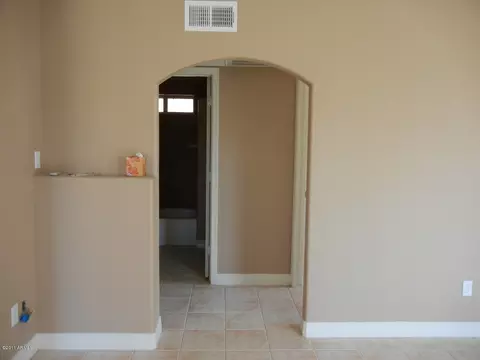 1228 E Winter Dr, Phoenix, AZ 85020 photo 5