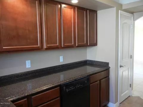 1228 E Winter Dr, Phoenix, AZ 85020 photo 11