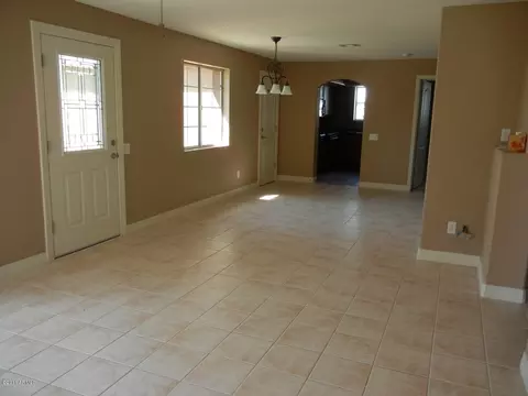1228 E Winter Dr, Phoenix, AZ 85020 photo 6