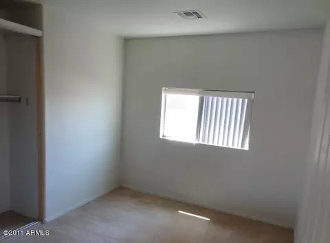 5918 W Getty Dr, Phoenix, AZ 85043 photo 4