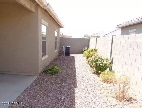 5918 W Getty Dr, Phoenix, AZ 85043 photo 3