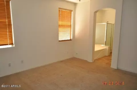 836 S Nielson Ct, Gilbert, AZ 85296 photo 6