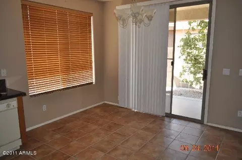836 S Nielson Ct, Gilbert, AZ 85296 photo 5
