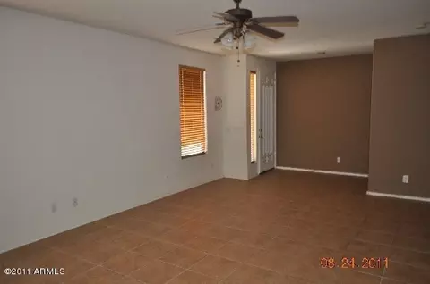 836 S Nielson Ct, Gilbert, AZ 85296 photo 3