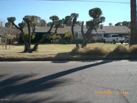 49 E Greenway Rd, Phoenix, AZ 85042 photo 1