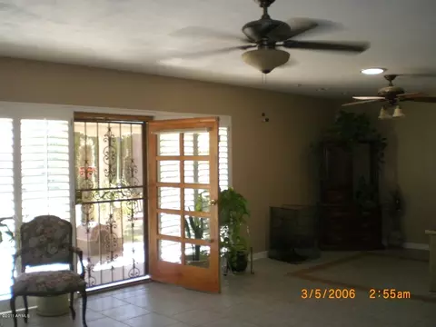 49 E Greenway Rd, Phoenix, AZ 85042 photo 5