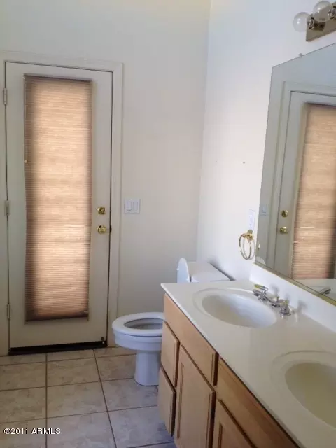 1454 E Cheyenne St, Gilbert, AZ 85296 photo 3