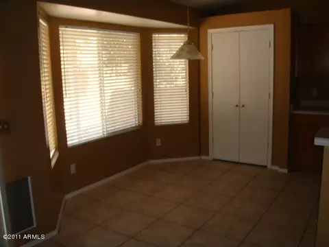 1006 W Mesquite Ave, Apache Junction, AZ 85120 photo 4