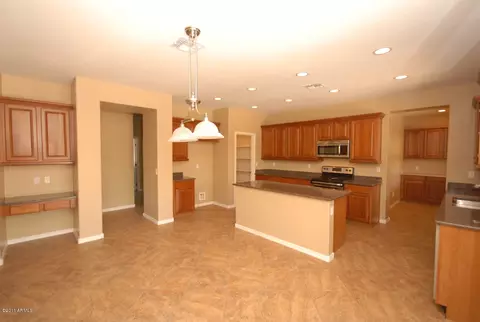 1465 E Tierra St, Gilbert, AZ 85297 photo 2