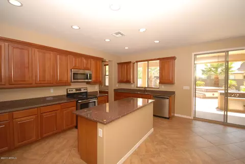 1465 E Tierra St, Gilbert, AZ 85297 photo 4