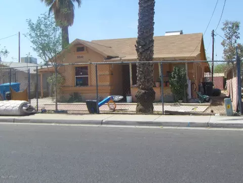5242 S 3 St, Phoenix, AZ 85040 photo 2