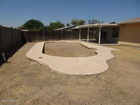 6137 W Mitchell Dr, Phoenix, AZ 85033 photo 5