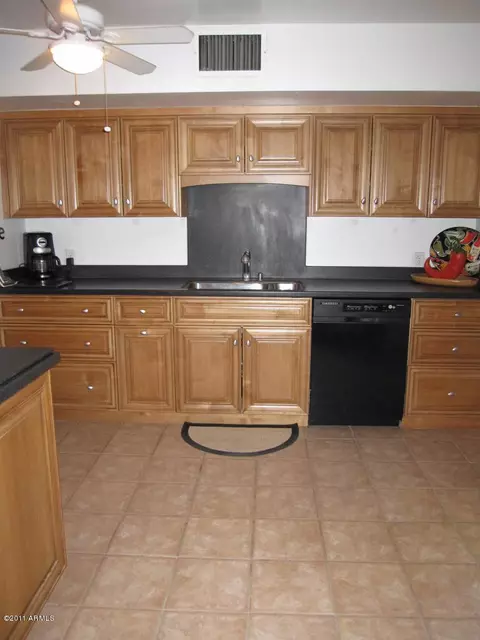 4249 N 35th St, Phoenix, AZ 85018 photo 6