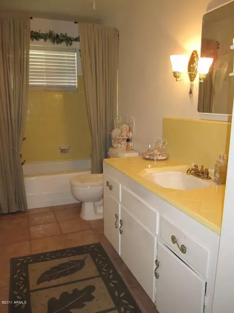 4249 N 35th St, Phoenix, AZ 85018 photo 8