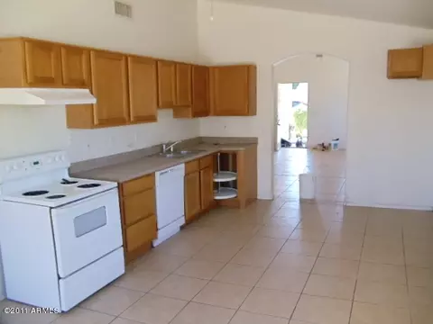 464 W 3rd Pl, Mesa, AZ 85201 photo 3