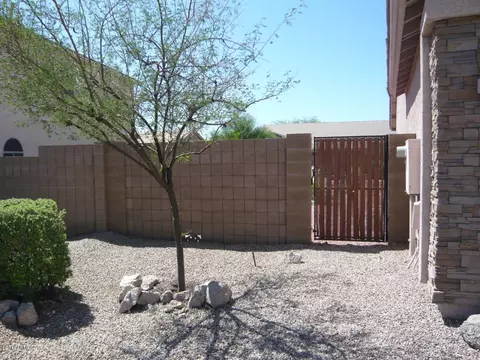 9437 E Mallory St, Mesa, AZ 85207 photo 4