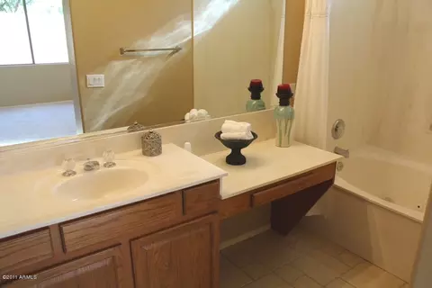 7226 E Northridge St, Mesa, AZ 85207 photo 6