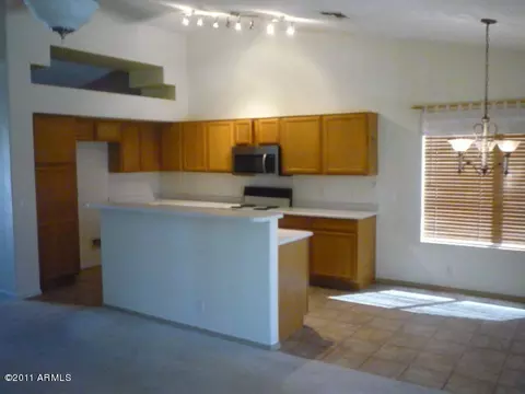 87 W Ivanhoe St, Gilbert, AZ 85233 photo 3
