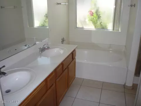 87 W Ivanhoe St, Gilbert, AZ 85233 photo 10