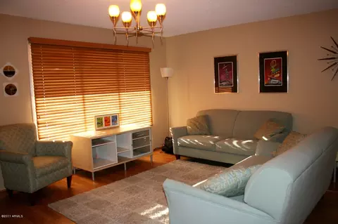 4521 S Forest Ave, Tempe, AZ 85282 photo 2