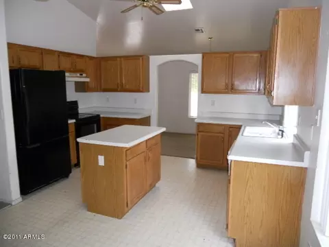 937 E San Remo Ave, Gilbert, AZ 85234 photo 2