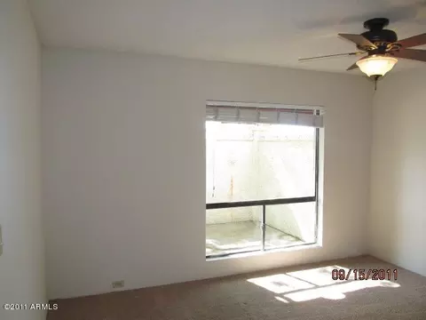 742 E Becker Ln, Phoenix, AZ 85020 photo 9