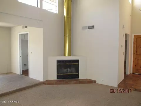 742 E Becker Ln, Phoenix, AZ 85020 photo 4