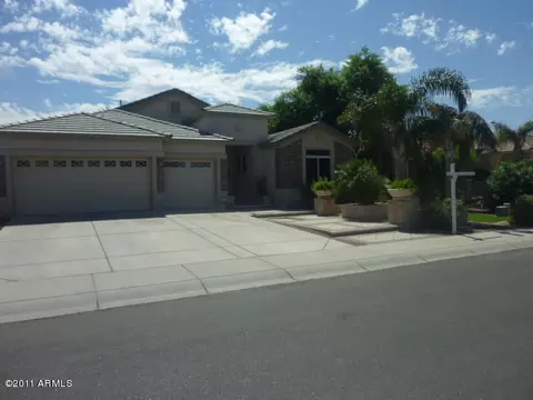 3301 E Clark Dr, Gilbert, AZ 85297 photo 4