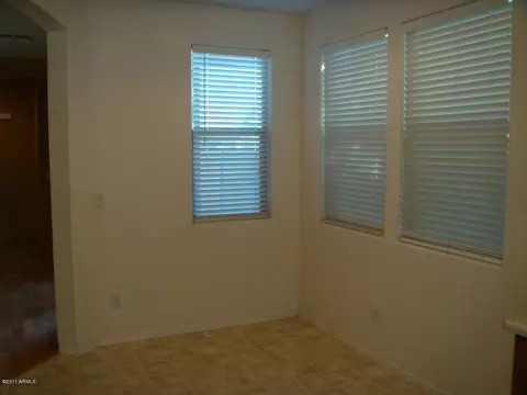 1953 E Oxford Ln, Gilbert, AZ 85295 photo 4
