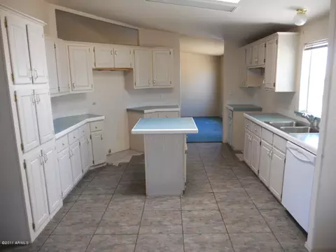 829 W Roundup St, Apache Junction, AZ 85120 photo 2