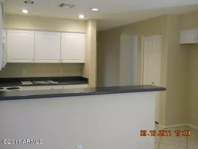 868 E Baylor Ln, Gilbert, AZ 85296 photo 7