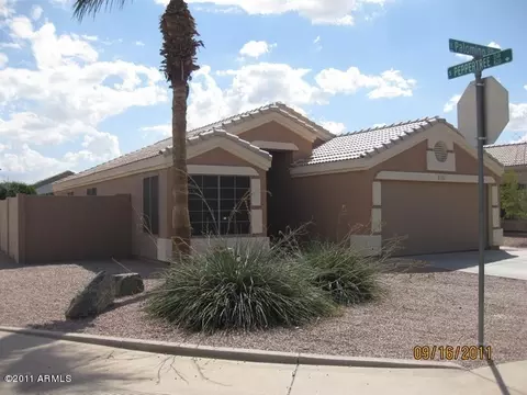 1925 E Palomino Dr, Gilbert, AZ 85296 photo 1
