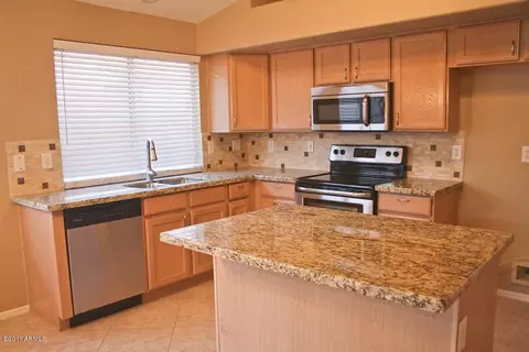 3832 E San Remo Ave, Gilbert, AZ 85234 photo 8